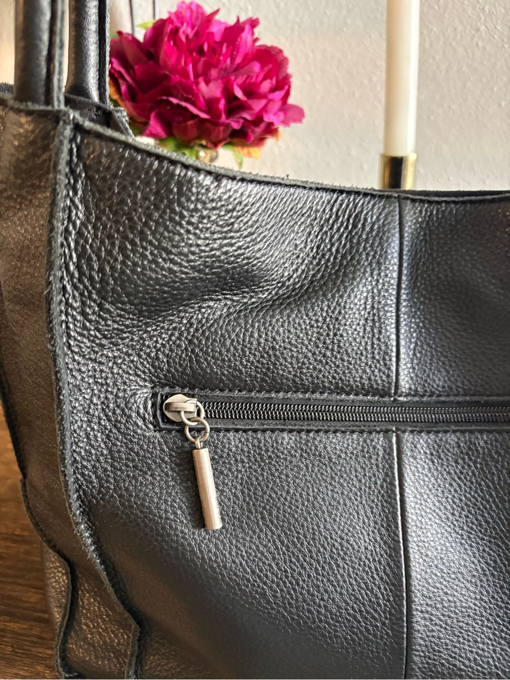 The Sak Los Feliz Black Leather Medium Slouchy Tote Shoulder Bag - Picture 5 of 12